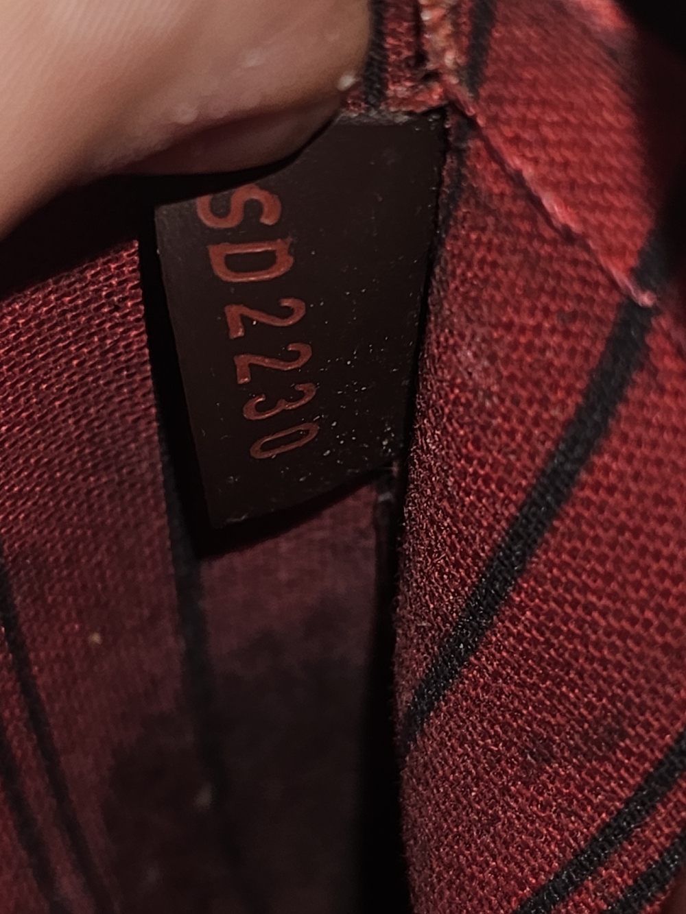 Louis Vuitton Neverfull MM Pochette Pouch/Clutch in Damier Ebene Canvas - Picture 8 of 8